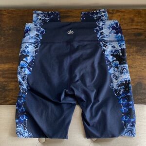 alo yoga leggings